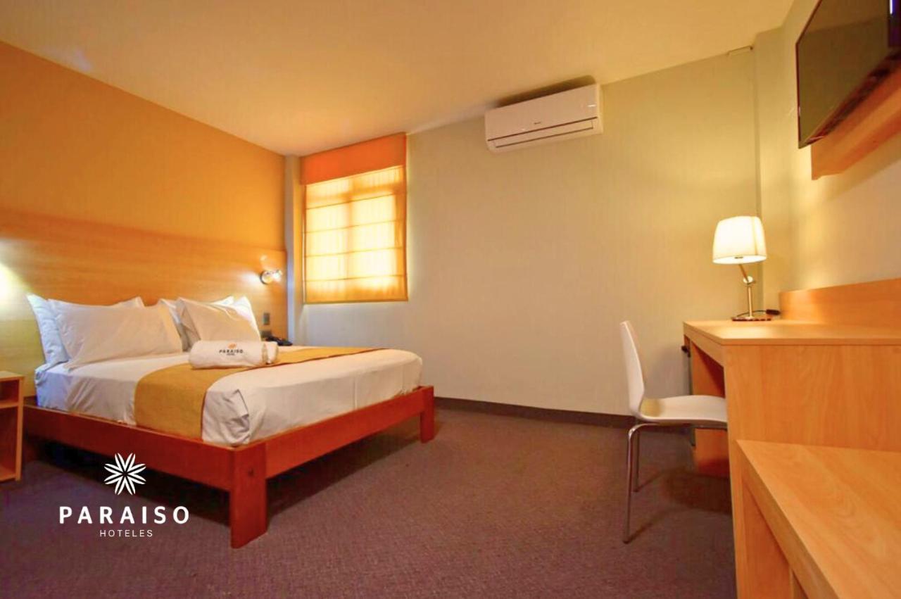Hoteles Paraiso チクラーヨ エクステリア 写真