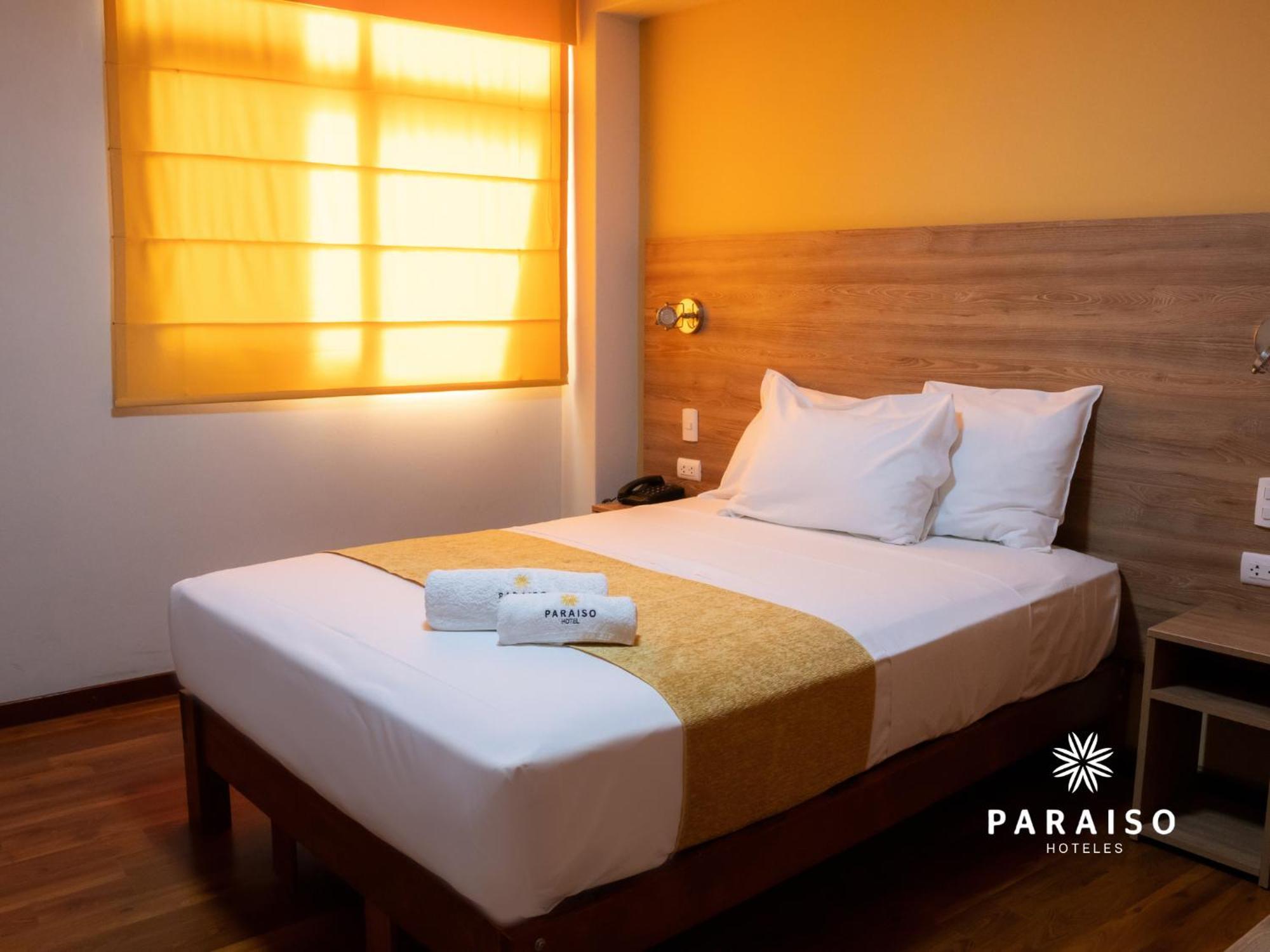 Hoteles Paraiso チクラーヨ エクステリア 写真